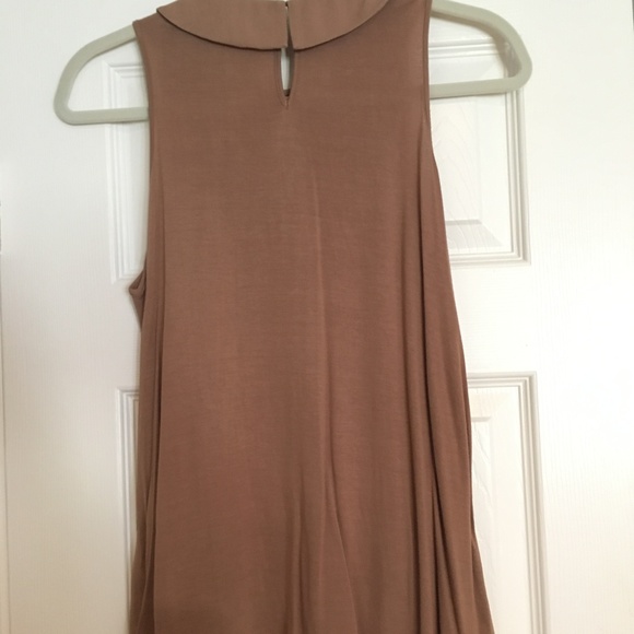 Hazel Peter Pan Top - Picture 2 of 2